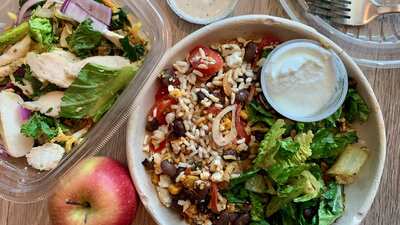 Win a FREE 1/2 Sandwich or Salad at Panera Bread