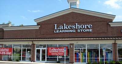 Gadgets Galore: Free Tech at Lakeshore Learning's On-the-Go Event!