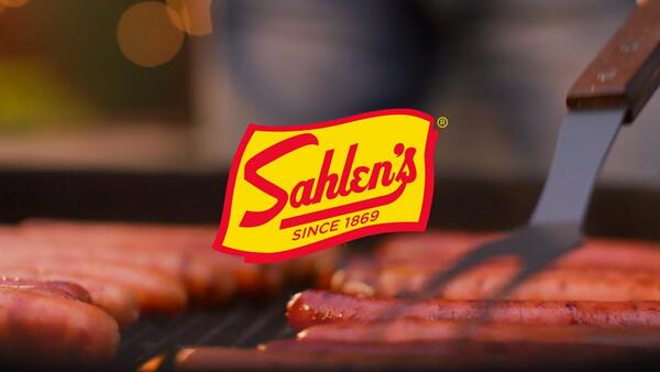 Giant Exclusive: Free Pack of Sahlen's Hot Dogs!