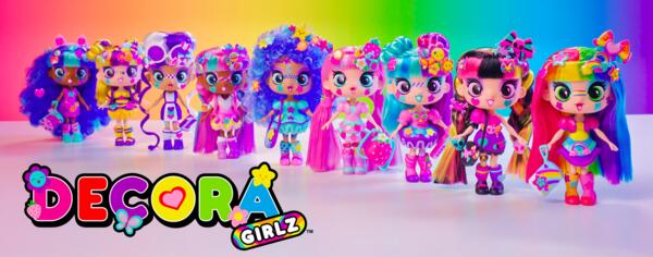 Host the Ultimate Fashion Fun—Free Decora Girlz Fashion Party Pack!